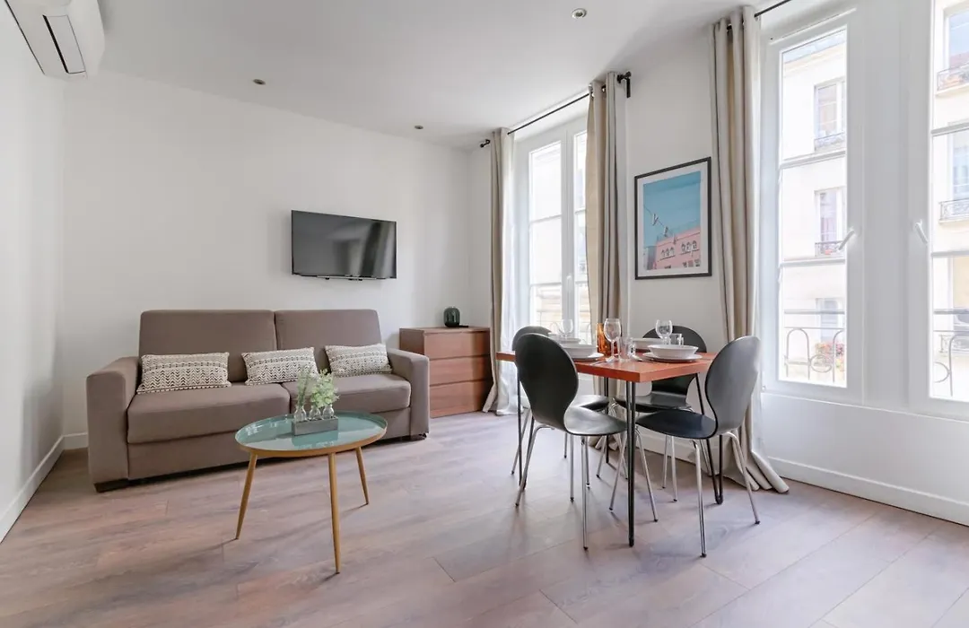 Tbs 307 - Superb Studio In The Heart Of Paris-1